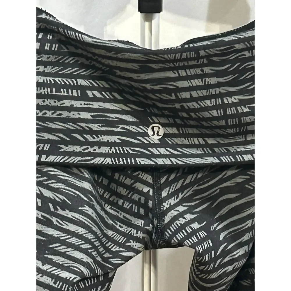 Lululemon Striped Leggings Women's size 6